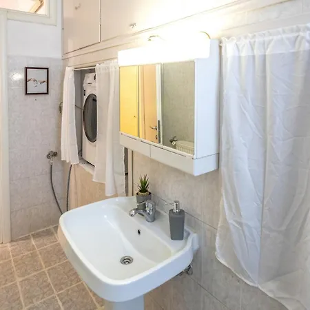 Sunny Garden カヴァラ